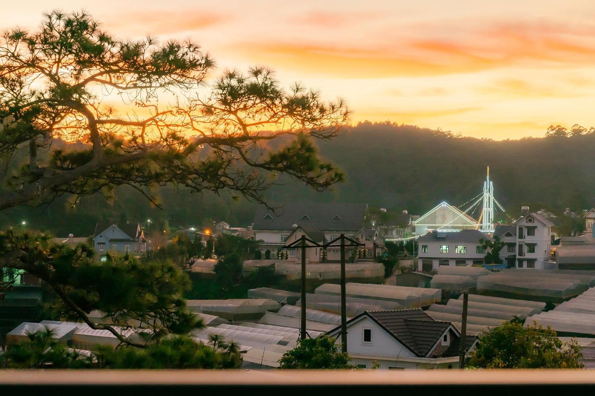 Pine View Hotel Dalat Kültér fotó